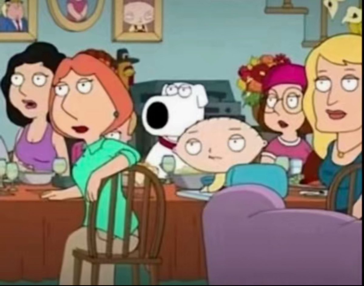 23Bennyp's tweet photo. @Fatty_Martin The crowd watching her religious physcosis ass speech like: https://t.co/5c42Tfsc0H