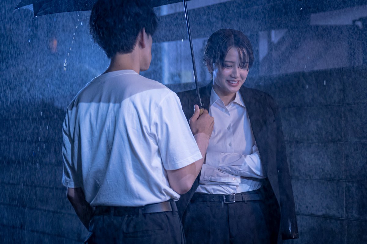 thetvjp's tweet photo. #横山裕“磯貝”が24時間体制で監視されるなか、
#関水渚“ヒナタ”は単独で潜入調査
＜#今夜もシリアルキラーと待ち合わせ＞

▼記事の続きはこちら
https://t.co/UEs742J1vf

@suidora11 https://t.co/hrEuc1miF9