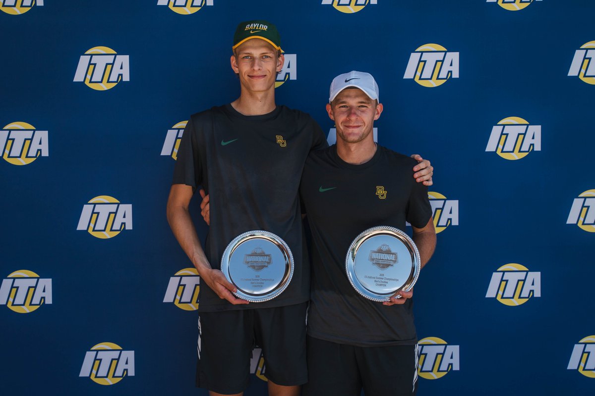 ITA_Tennis's tweet photo. A Doubles Title For The Bears π
August Brostroem Poulsen and Louis Bowden (@BaylorMTennis) team up to win the men's doubles title at the ITA National Summer Championships powered by WTN!
#WeAreCollegeTennis | #ITASummerSeries https://t.co/0SiW4WfSZL