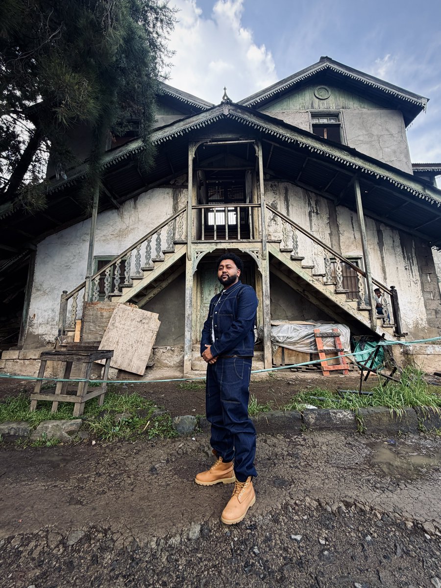ZemasSamon's tweet photo. ባንቺ ፍቅር ይታረቁ 🤝 #arada
 #addisababa 
.
. 
#samonzemas https://t.co/PffDwH2qrk