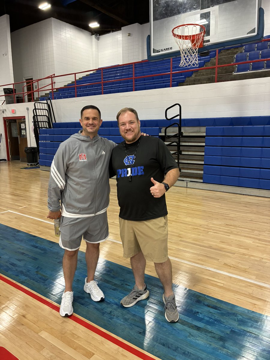 coachchilds's tweet photo. A big thank you to Coach Billy Begley, Head Coach at EMCC, for stopping by practice today to recruit the Rockets! 🚀

And a huge congratulations to Kendarius Thomas on receiving a scholarship offer from East Mississippi Community College in the process! https://t.co/rLOq9Mk9to