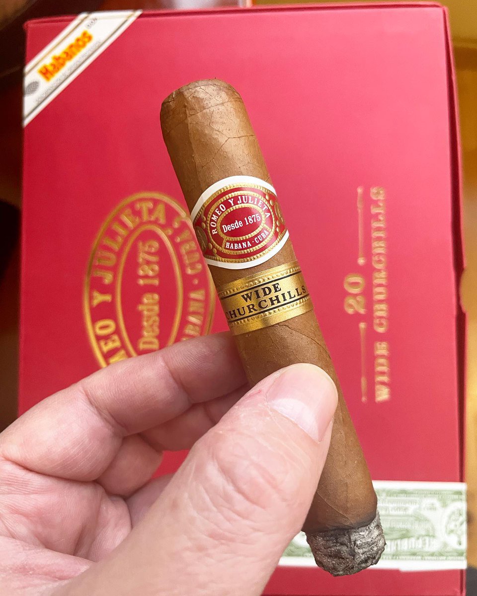 widella420's tweet photo. RyJ Wide Churchill from special travel humidor 😍 - #cuba #cuban #cigar #cigars #cigarlife #cigarporn #cigarsociety #cigaraficionado #charuto #cigarians #cigarsnob #cigarro #botl #puro #puros #habanos #havana #sotl #sigari #smoke #smoking #tobacco #zigarren #cigaroftheday #humido https://t.co/9dtevE0dCL