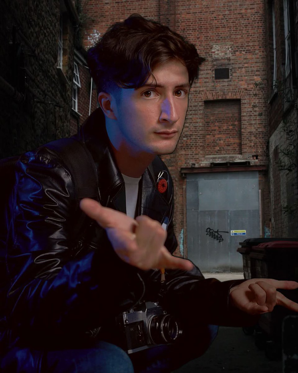 webbshutter's tweet photo. 🕸️⠀#PROMOTWT⠀🕷️

⠀ ⠀ ⟢ Webb, 26, he/him
⠀ ⠀ ⟢ Cosplayer and photographer
⠀ ⠀ ⟢ Spider-Man enthusiast
⠀ ⠀ ⟢ MDNI please, 18+

♡ / ↺ to be moots

#cosplaytwt #marveltwt #musictwt #gametwt #anitwt #booktwt #horrortwt https://t.co/lKnaNafLoi