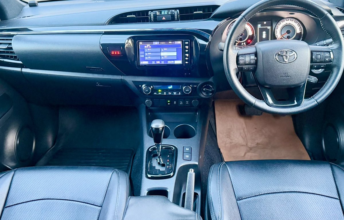 CarsSigra's tweet photo. TOYOTA HILUX  
DIESEL 
2020 Model 
Optional 4WD, 4.5 Grade, Cruise Control, 81K mileage, Push start
Price 5.3M
Finance option available:
Deposit: 2M
Balance: UpTo 72 months
Call or WhatsApp us on:
0702423474
#cars #today #toyota #sigramotors #fyp #LaCasaDeLosFamososMéxico https://t.co/E0CVADyFEu