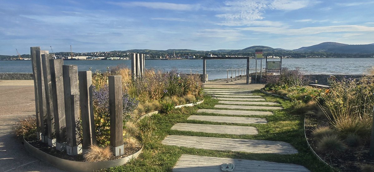 JamesCarlislef1's tweet photo. A very pleasant mornings walk along the Greenway from Omeath to Carlingford @bbcniweather @angie_weather @WeatherCee @barrabest @linzilima @geoff_maskell @Ailser99 @Ali_Totten @MCMarieB @CarolN657 @susankinloch @sea_louth @carlingfordlg https://t.co/PVa8gaEDog