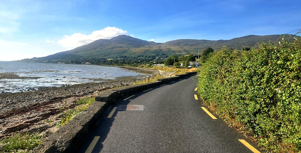 JamesCarlislef1's tweet photo. A very pleasant mornings walk along the Greenway from Omeath to Carlingford @bbcniweather @angie_weather @WeatherCee @barrabest @linzilima @geoff_maskell @Ailser99 @Ali_Totten @MCMarieB @CarolN657 @susankinloch @sea_louth @carlingfordlg https://t.co/PVa8gaEDog