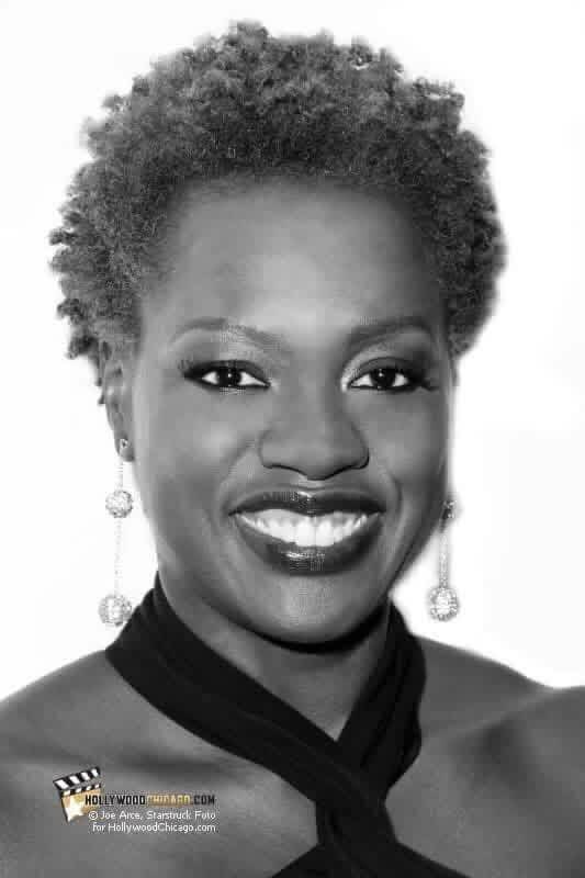 fotogod63's tweet photo. Happy 61st to Oscar,Emmy and Tony winner Viola Davis. Photographed 10/22/2012 and 10/13/2018 Chicago #ViolaDavis #fences #HowToGetAwayWithMurder #TheHelp #MaRaineysBlackBottom #happybirthday #starstruckfoto @violadavis https://t.co/yd2lHnlECR