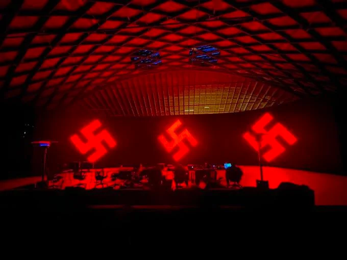 britelots's tweet photo. i miss when kanye was a nazi because he would randomly post gems like this https://t.co/YPRGukMqv8