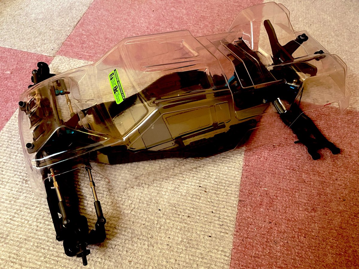 nor_at's tweet photo. T7ボディのカット完了
シャーシ搭載位置の調整は少々時間がかかってしまった https://t.co/AWPVLvMAqJ