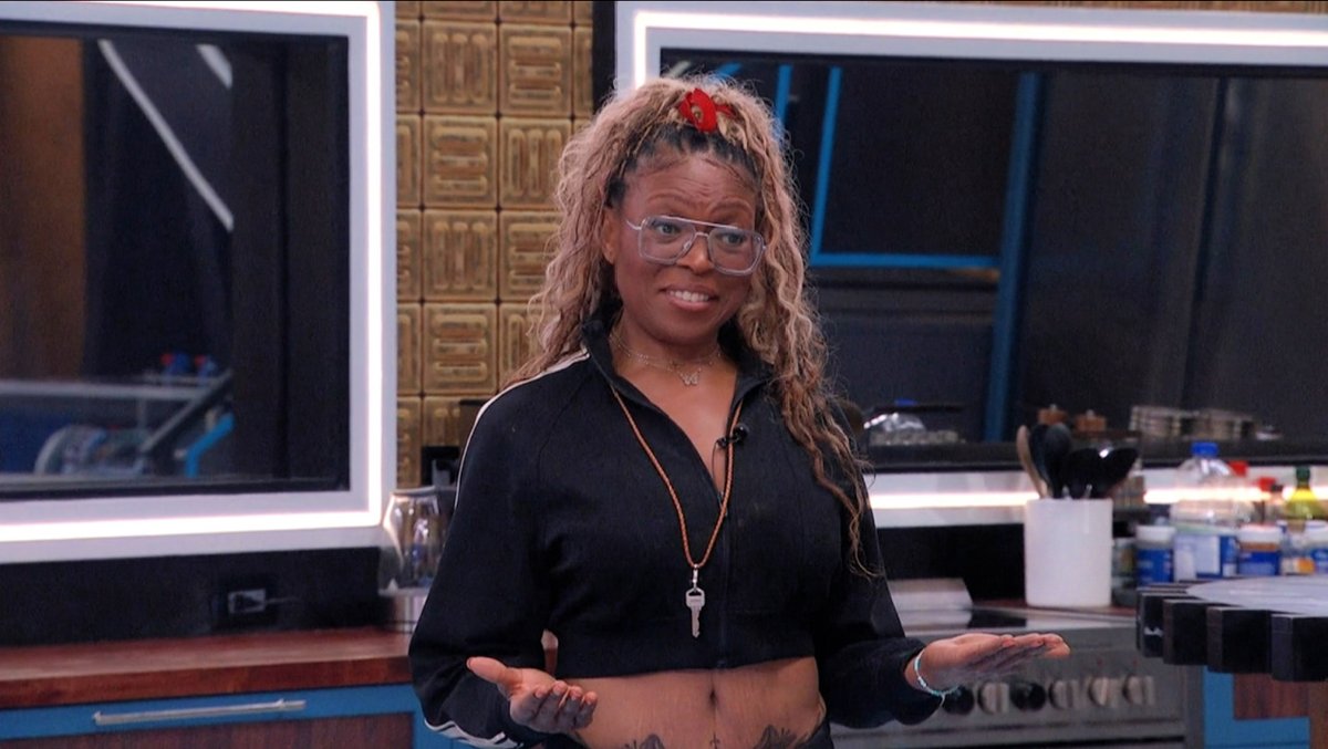 89razorskate20's tweet photo. ⌛️WEEK 5, REPOST &amp; LIKE If You’re Team LA TRICE! #BB28 https://t.co/7xoFwPkqPi
