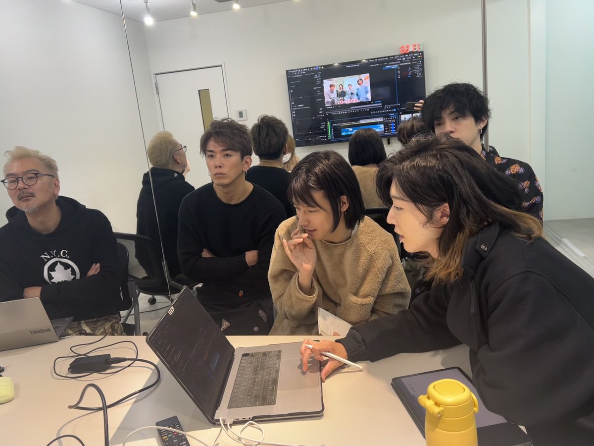CRcrownland's tweet photo. #ほんまやで1000万回記念蔵出しパーティー

#モナキ

2月の遠征に行く前。

この頃は自分で撮った動画を自分で編集させようと思って、講習会してる時の😊
それどころじゃなくなったからしてないけど、Vlog的に撮ってた動画は、きっといつか日の目を見る日が来る。たぶんFCの何かで。しらんけど🤪 https://t.co/yayaSekpW6