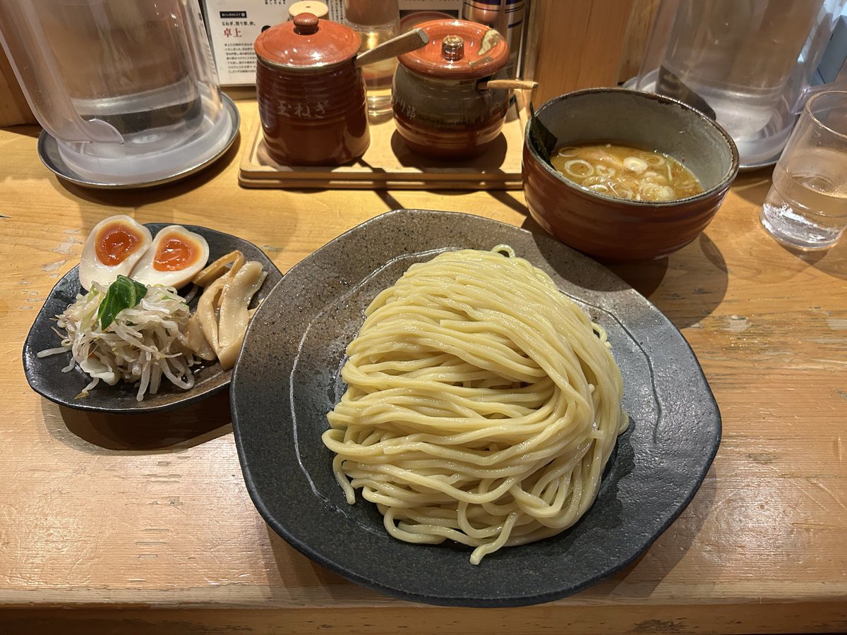 app1ause125's tweet photo. 池袋🦉お盆休みに食べたイケ麺🍜
つけ麺やすべえ　
六厘舎
遷sen
元祖めんたい煮こみつけ麺 https://t.co/vpWdloODzA