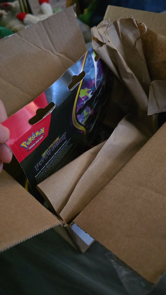8BitLift's tweet photo. Damn.... @target shipped me two pitch black blisters instead of two Prismatic SPC's... this has happened to many people it seems.   Someone in their warehouse is making off with a bunch of SPCs. I've been having to film myself open packages because they've been so inconsistent https://t.co/GHQAZ5EITZ