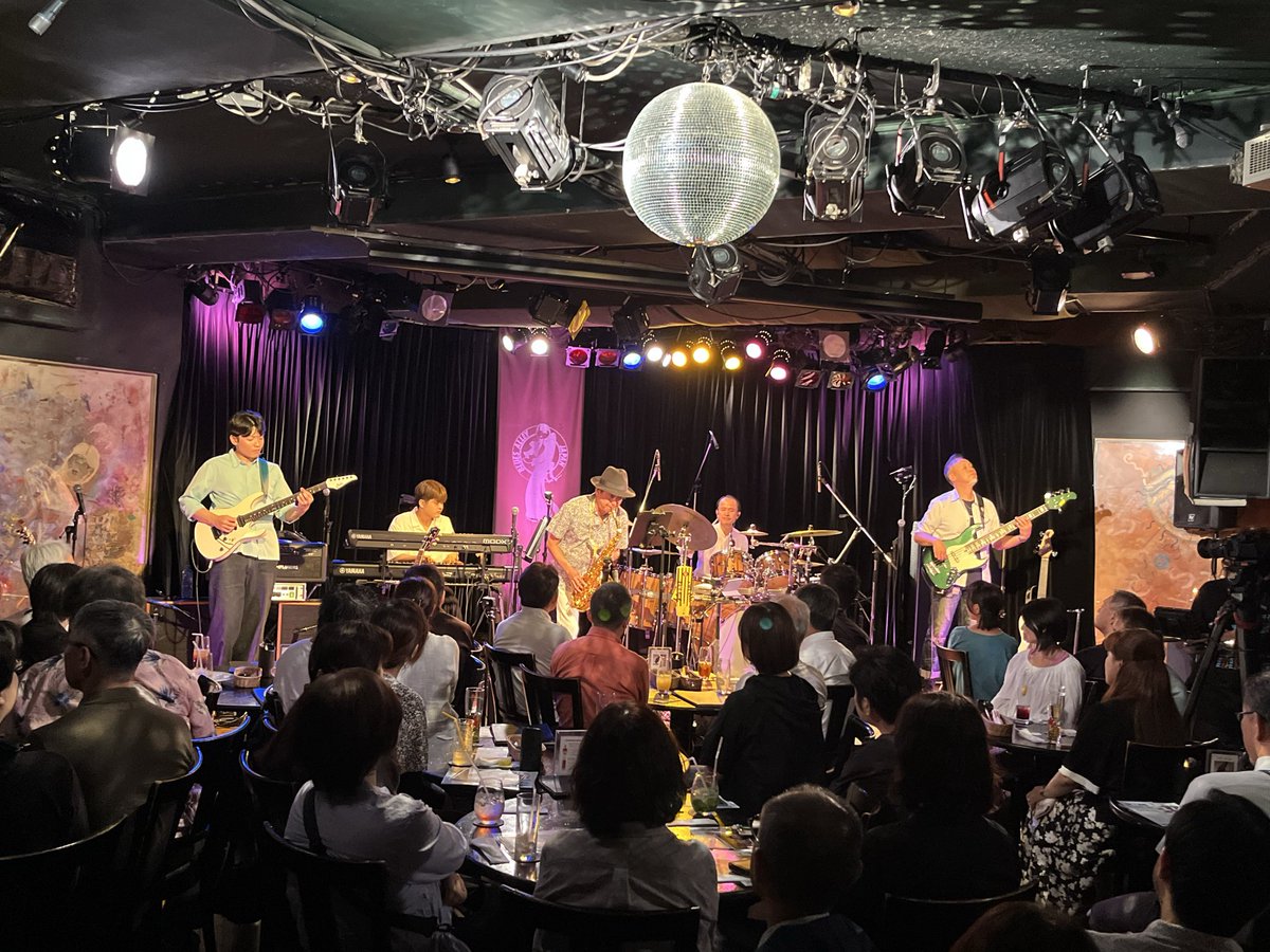 SquareStaff's tweet photo. T-SQUARE OLD DAYS PROJECT Vol.4
お越しいただいた皆様、配信をご覧頂いた皆様、ありがとうございました😆

OLD DAYS企画が始まり、ちょうど1年👏今回も楽しんで頂けましたでしょうか😌？
とても濃い演奏が出来たライブの模様は、アーカイブとしてまだまだご覧いただけます🪇 https://t.co/fAToggOeJO