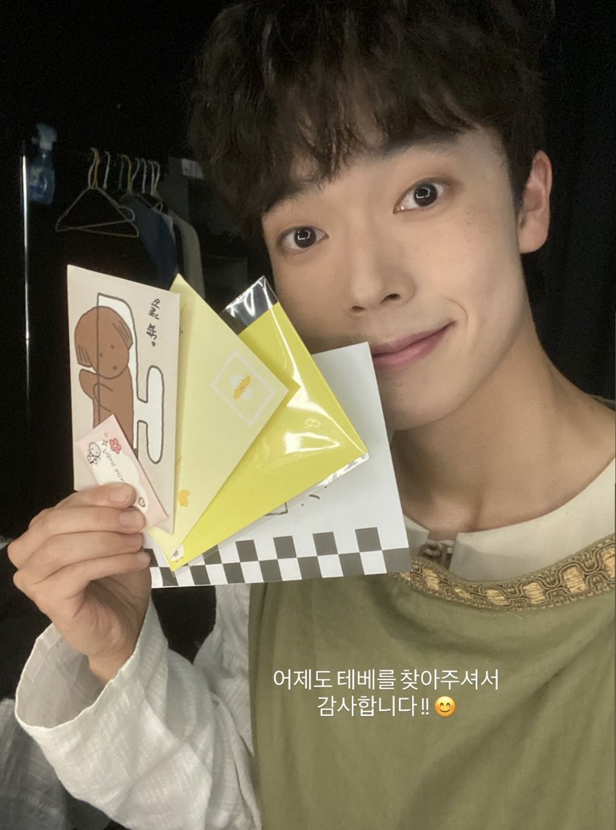 2y43b's tweet photo. 아침부터 행복하게 해주는 여배기야.. https://t.co/TzW7s8qfUG