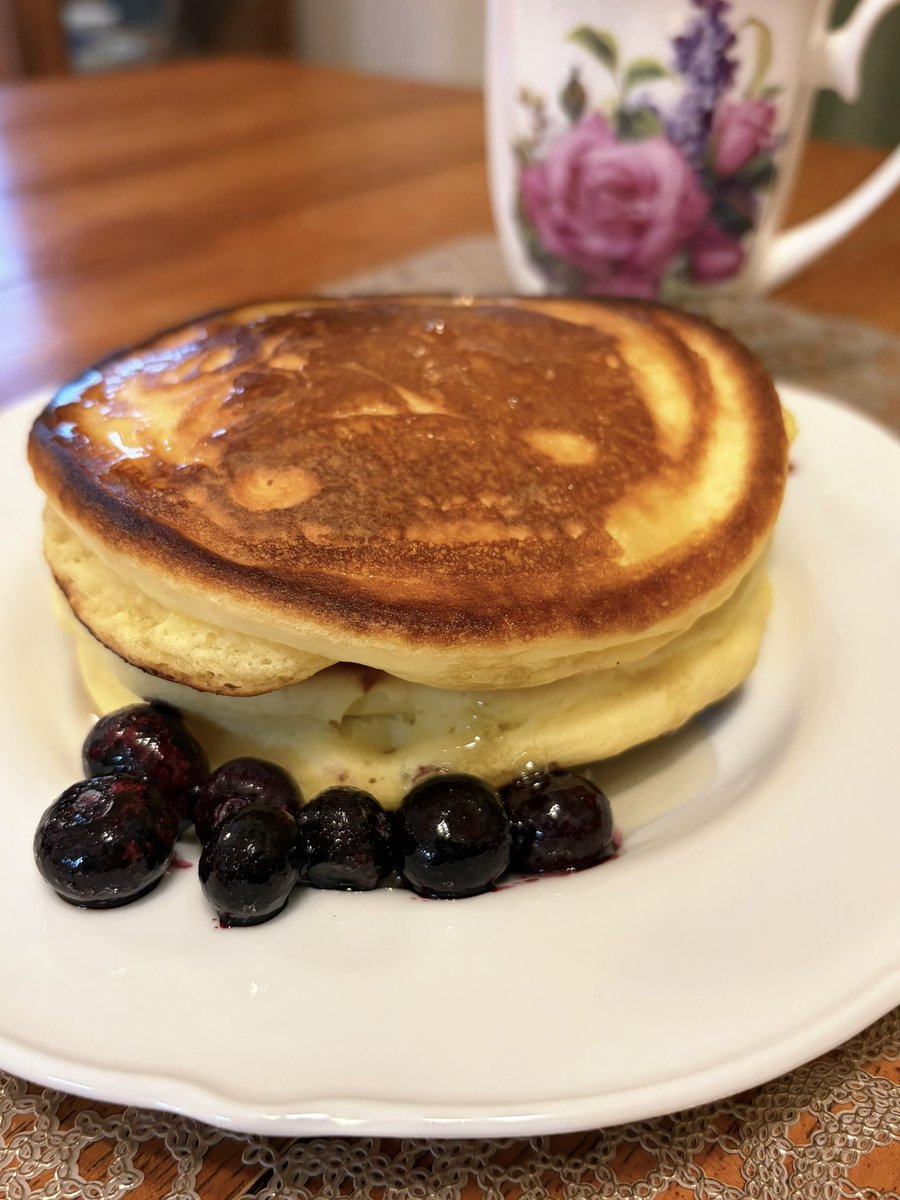 napodoll's tweet photo. 無印の米粉のパンケーキ🥞🫐✧︎*。
The Pantheon聴きながら作って食べた♥️ https://t.co/tbQyKDlJGJ