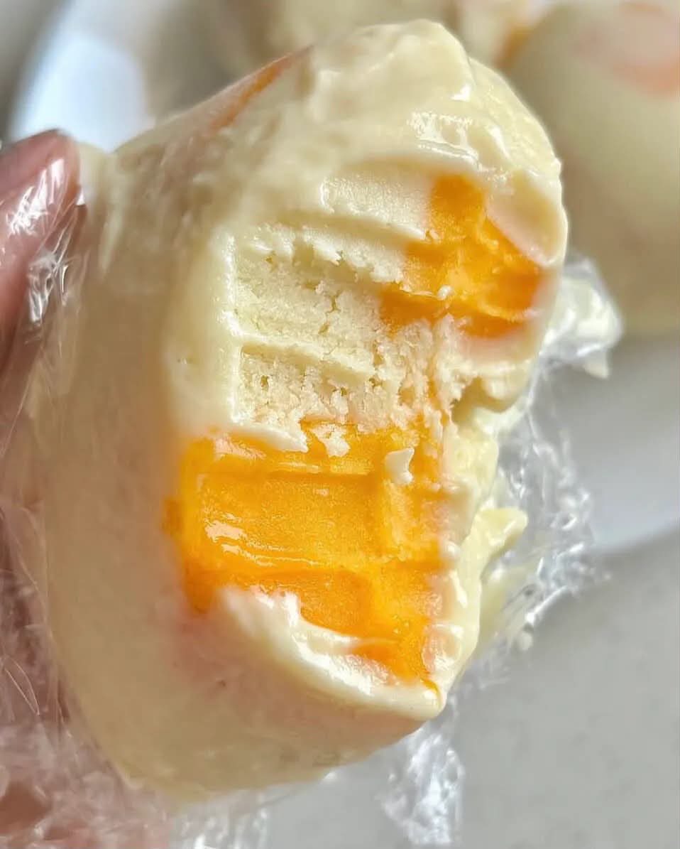Elmeira_08's tweet photo. MAAFF BANGET😭🙏🏼
jujurr aku jarang beli makanan orang have, lebih ngerasa hemat kalau bikin sendiri.. pas aku coba recook ternyataa seenak itu, mana bahannya juga gampang dicari dan ga mahal” bangett 🥹 https://t.co/fj4MBzGkG4