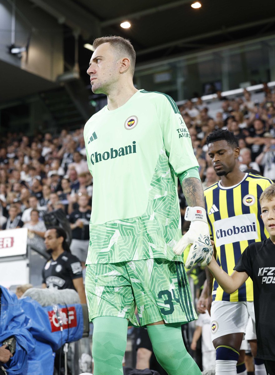 ajansfenercom's tweet photo. 🚫Mert Günok, 4 resmi maçın 3’ünde kalesini gole kapadı! https://t.co/nyxMCEK4NN
