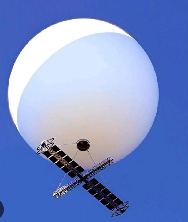 jesusbodden's tweet photo. Vigilancia persistente y prolongada. 👁️El globo es chino #globos #balloons https://t.co/q5j8sFfton