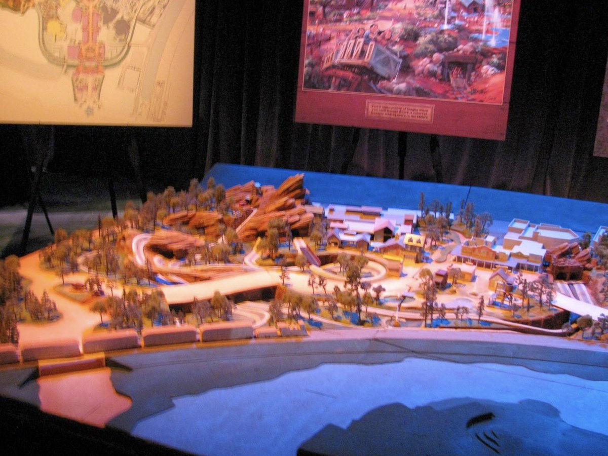 GordonGrubs's tweet photo. #d23 2009 imagineering pavilion featuring Carsland , Mystic manor , Aulani &amp; Big Grizzly Mountain Runaway (all photos mine please ask before using  elsewhere) https://t.co/6yL5NZwm1o