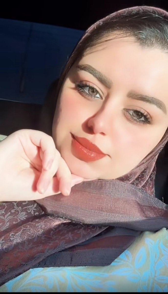 m0520r's tweet photo. الحين اذا تزوجت وماعجبني زوجي وش اسوي؟ https://t.co/Qwtg91nk5v