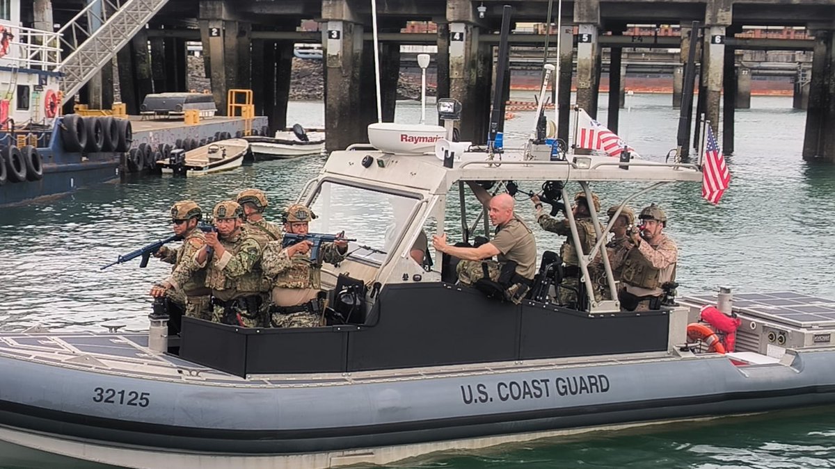 marcoaureliodlt's tweet photo. PANAMAX 26 conduct VBSS training to improve interoperability and strengthen collective capacity to conduct complex multinational and all-domain operations to ensure free flow of commerce through the Panama Canal Read lesshttps://www.dvidshub.net/image/9857364/panamax-26-vbss https://t.co/K0BhGp36qn