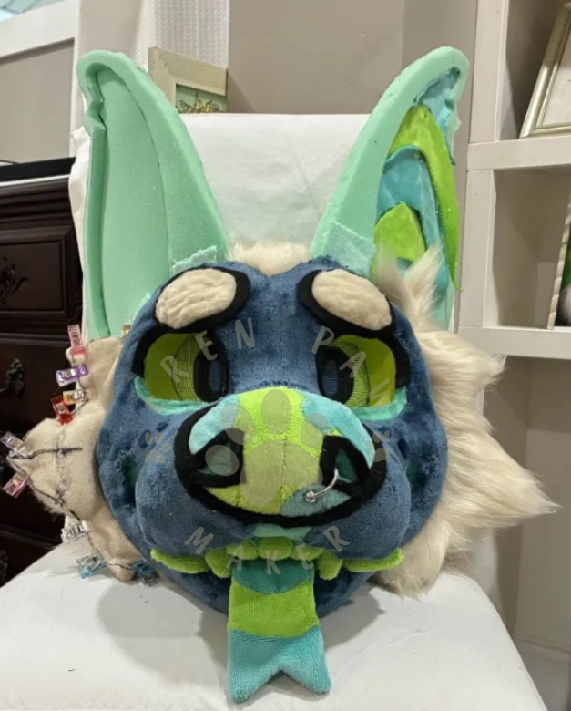 eren_paws1's tweet photo. Freshly crafted and full of character  Love the colors and those expressive eyes
.
.
commission open https://t.co/Edc4nuJHhd