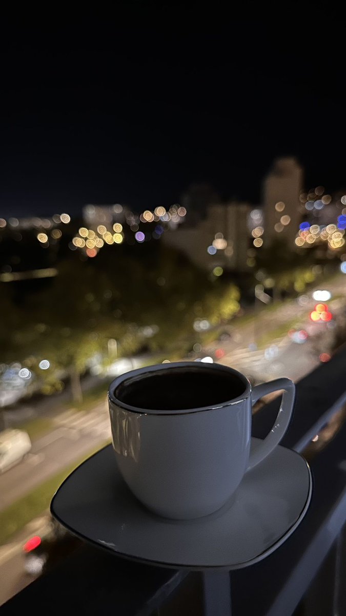 TheKangAshton's tweet photo. Can’t sleep. https://t.co/UjajWrjiMh