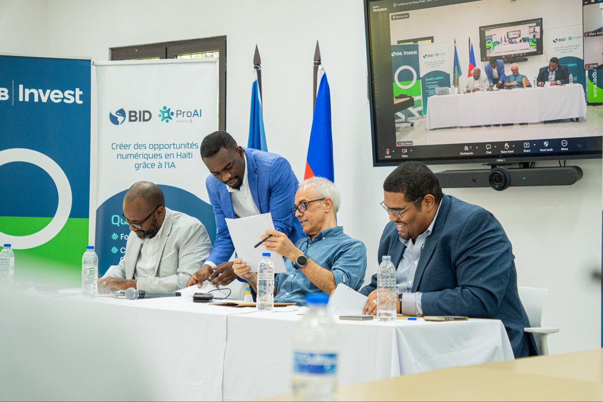 banjHT's tweet photo. Une étape majeure pour l’IA en Haïti. 🇭🇹
Dans le cadre du projet ProAI, financé par la BID, Banj, ISOC Haïti, l’ESIH et l’ARAI ont signé un protocole de collaboration pour élaborer une feuille de route nationale pour une IA responsable et adaptée aux réalités du pays.
#ProAI https://t.co/KYO5d4aXuL
