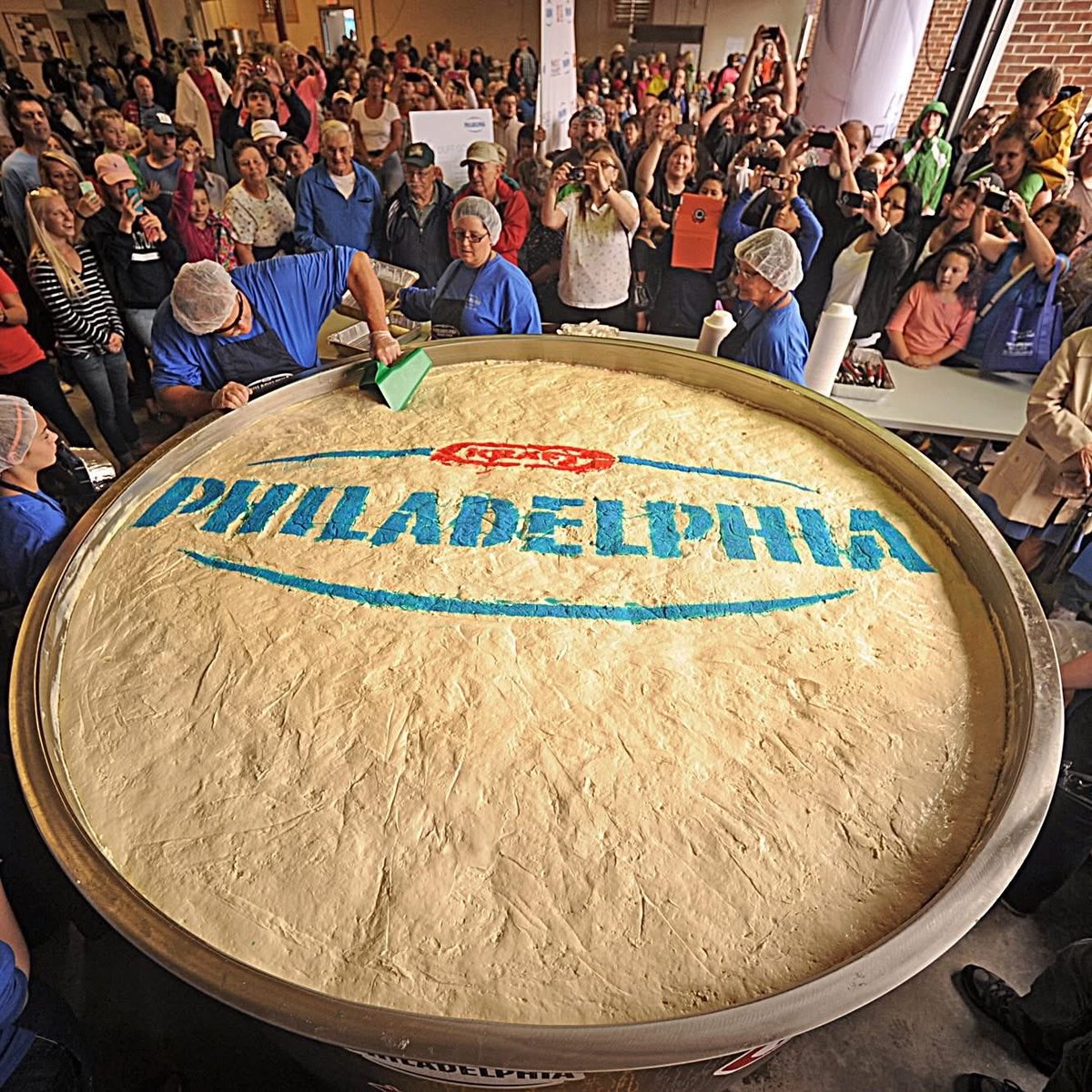 Parkstead_Gov's tweet photo. 🍰🎉 LOOKING FOR SOME UPCOMING FUN?! 🎉🍰
Hey, Parkstead neighbors! 👋 Are you looking for something fun to do this September? We’ve got a sweet local event you won’t want to miss! 😋
🧀🍰 LOWVILLE CREAM CHEESE FESTIVAL 🍰🧀 📅 Saturday, September 19th ⏰ 11:00 AM – 6:00 PM https://t.co/Uu3ET9mLzm