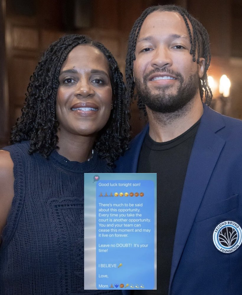 NBA_NewYork's tweet photo. “You and your team can seize this moment and may it live on forever.

Leave no DOUBT! It's your time!”

Since high school, before every game 

Sandra Brunson sends Jalen a note

Here is what she sent before Game 5 https://t.co/B80flJlaM1