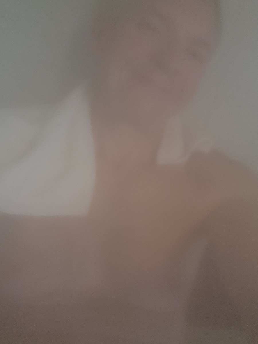 raysenior598's tweet photo. Back home for a couple days. Your home gym just feels better.
#cardio 🥵 x2 helped get the last few pounds off. Then Back and biceps 💪with some Abs to get the weekend lbs off.
If you look close 😬
#livehealthy #fitness #dontquit #gymmotivation #unfat #RockTheMingo #CBRC https://t.co/4CRPj5DNdL