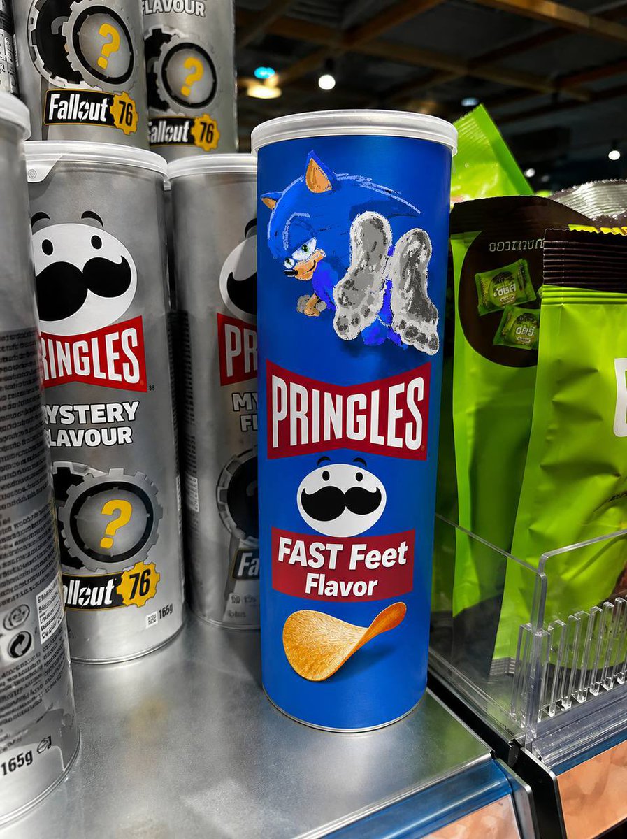 imechizen's tweet photo. @JakeGagain Hey Jake, do u want to try gotta-go-fast:native Feet flavor Pringles https://t.co/3UJfqJmYFC