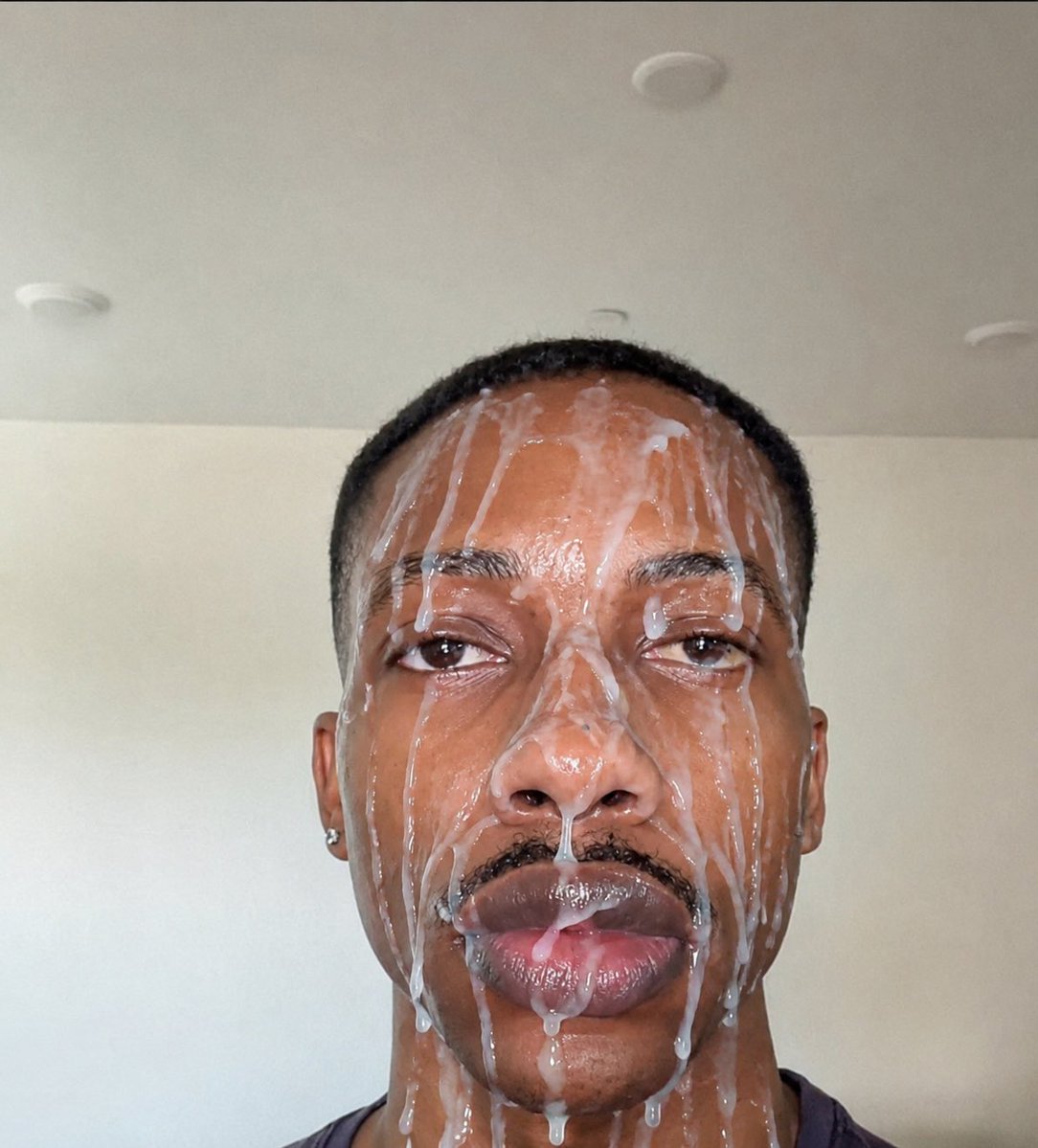 biglipmen's tweet photo. @6ixhunnizz @Jarvis80085 Fuckkkkk I bet he’s lips wrapped around my dick would feel like laying ur head on a pillow 😭🤣 https://t.co/opNSKrB0PL