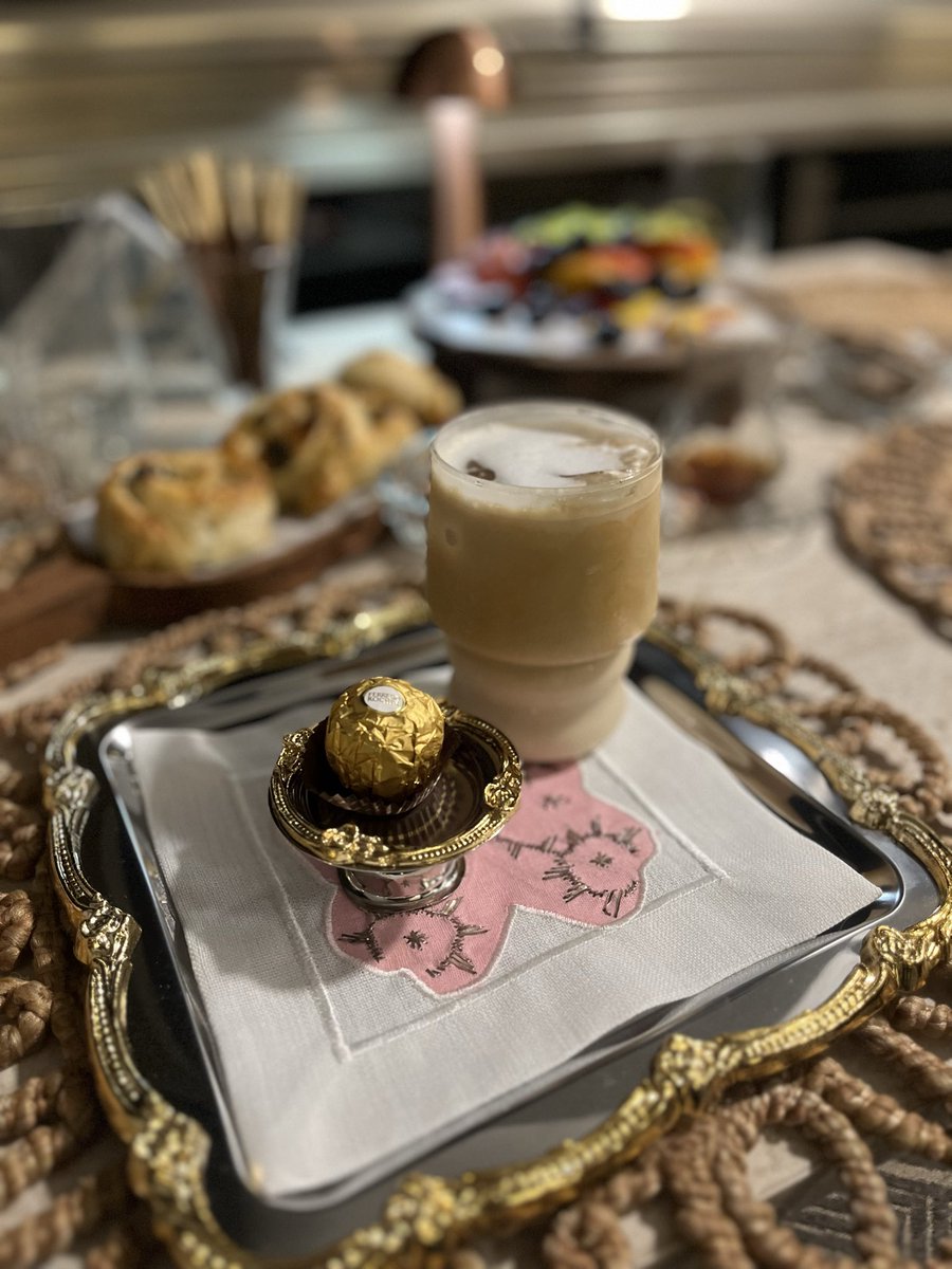 ummusevdee's tweet photo. kızlar yeni geline çay içmeye gittik, ama o evi görünce biz yeni gelin olmamışız dedim 🥹 https://t.co/SRo9XNwz8s