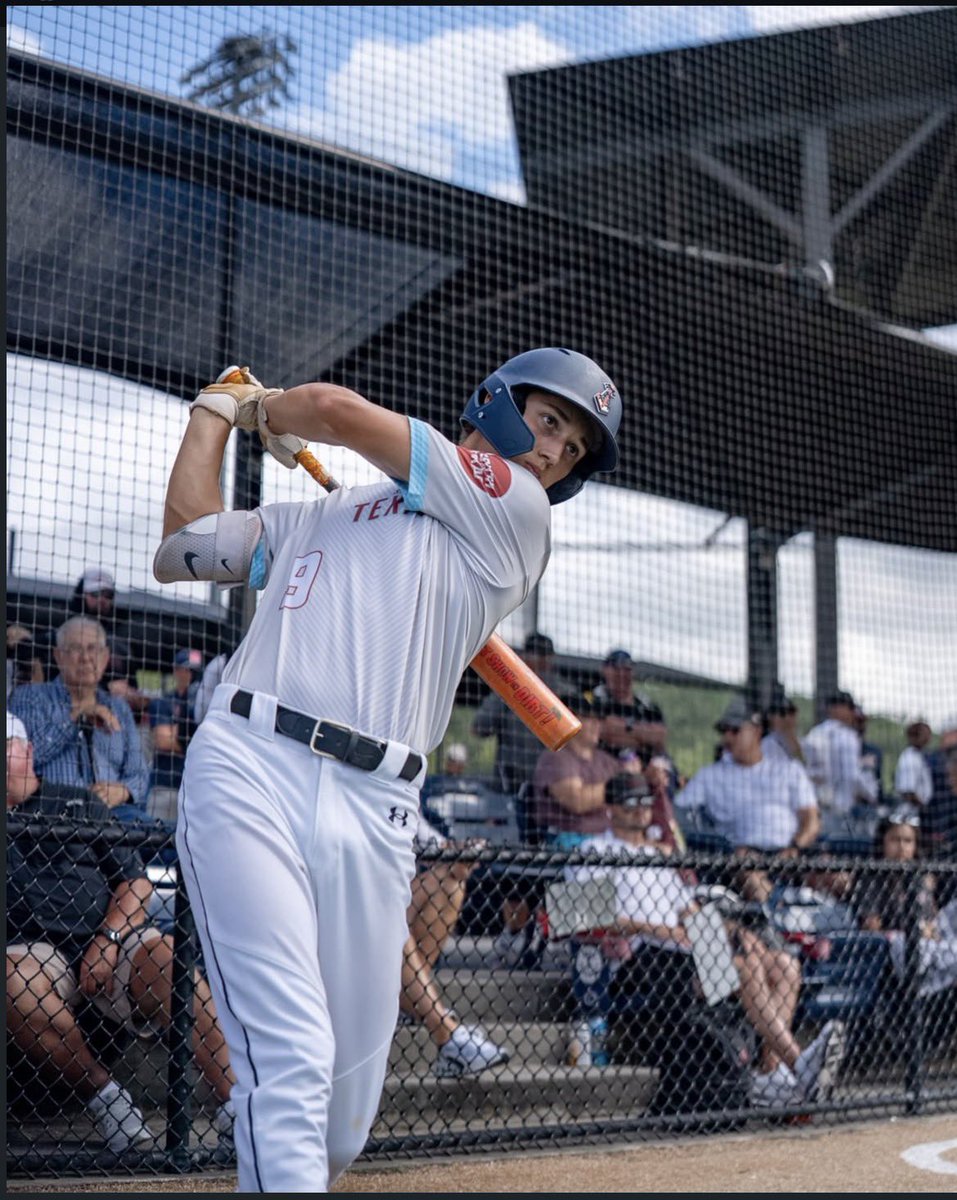 Evan_Mauritzen's tweet photo. Grateful to compete at the PBR Future Games and Area Code Underclass Games. Thank you @PBRGreen_ and @KilgoKyle27 for selecting me to rep  South Texas, and @konnerpiotto for selecting me to rep the Rangers. Now it’s time for Friday night lights and @HouMemorialFB! https://t.co/LKeUoX0i15