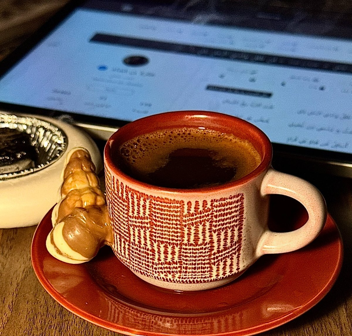 7lkva's tweet photo. يليقُ بنا أن نختارَ السلام
ونبتعِدَ عن كلِّ ما يُرهقُ أرواحَنا https://t.co/GlYb22MbCv