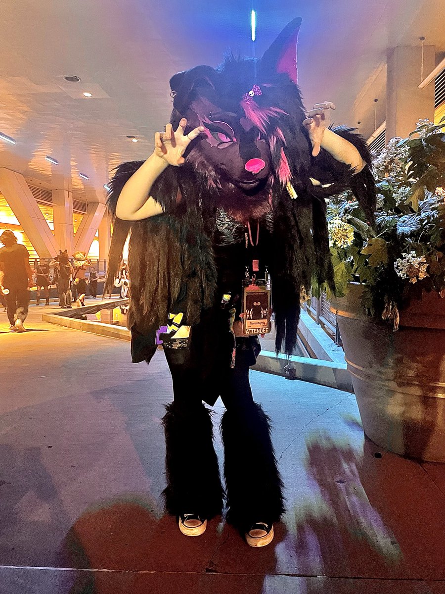 TrustedCynic's tweet photo. Had a lot of fun at AC this year! If it’s not too hot I plan on going next year!! 🩷

#Furrysfw #furry #fursuit #scene https://t.co/QWb9WZIhwT