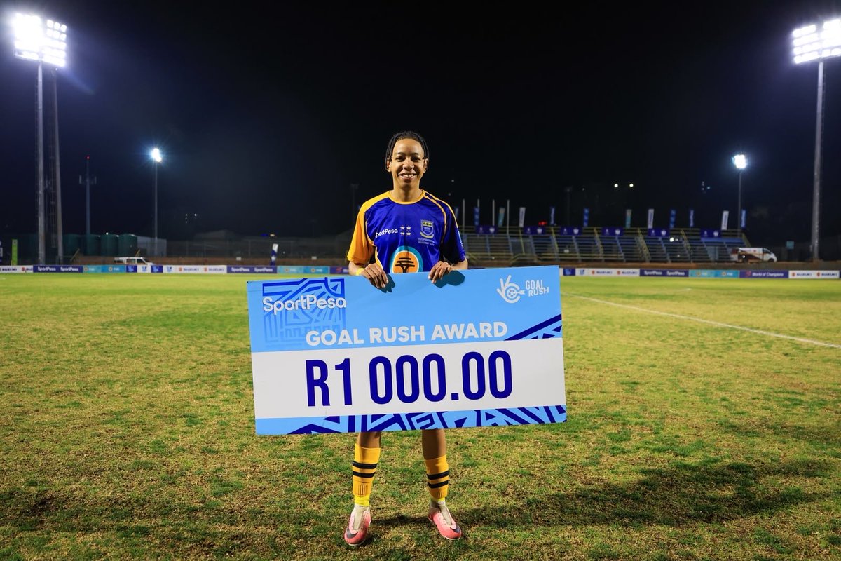 ConstanceDeidre's tweet photo. Proud to share Skye Constance’s goal for @UWC against TUT on 9 August in FNB Varsity Football 🔵🟡 ⚽️ — and the SportPesa Goal Rush Award she earned for it 🏆⚽

Well done, Skye! 👏

📷 @varsitysportssa @sportpesa

#FNBVarsityFootball #WomensFootball #GoalRush https://t.co/BbKJvdyV5q