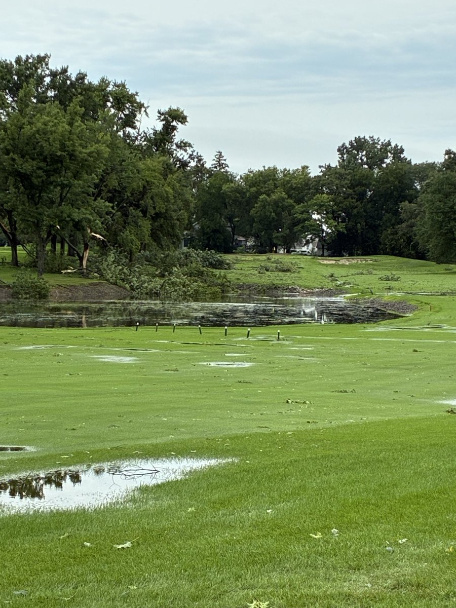 cjSALRIN's tweet photo. Absolutely wrecked by Mother Nature today https://t.co/PCHhet3P7U