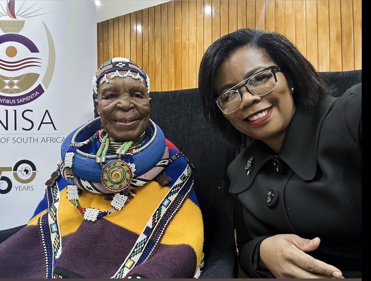 LenkaBula's tweet photo. It’s always a privilege to learn from phenomenal &amp; Iconic women who transform society for the better! Dr Esther Mahlangu’s an Iconic artist who’s gone on to inspire Mathematics, automotive industry Rolls Royce &amp;BMW. Happy Women’s Month @unisa Inspiration by progressive women📚💻 https://t.co/cyj0wPrUFO