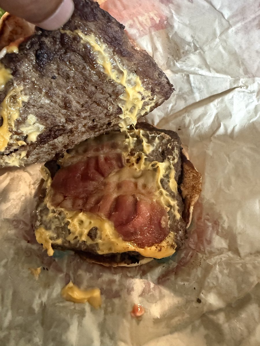 Rodgerbme's tweet photo. @Wendys can I have your definition of “6 pieces of crispy Applewood smoked bacon…” on the Baconator? Is it two pieces just cut into thirds? https://t.co/kmAYxTbQD3