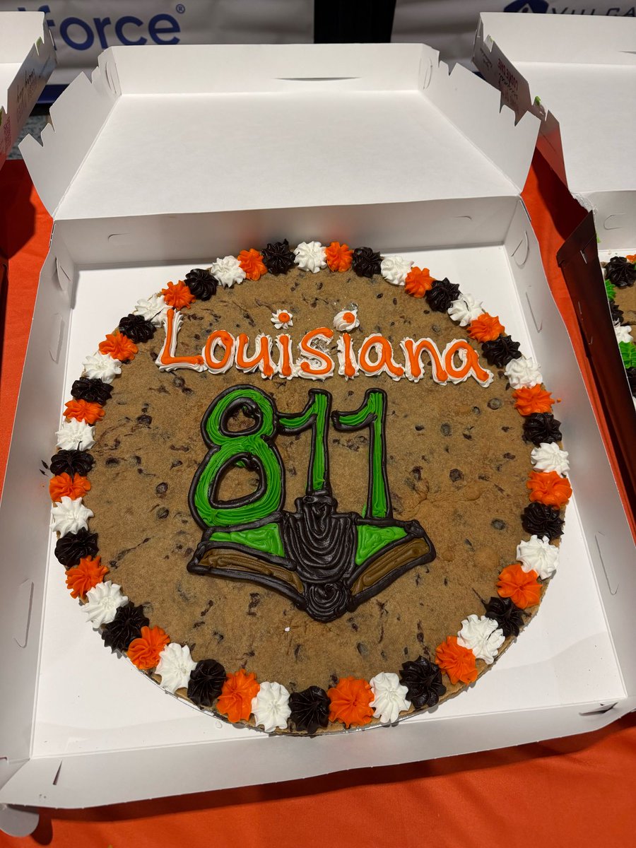 louisiana_811's tweet photo. Happy 811 Day from the Louisiana Gas Association (LGA) Conference in New Orleans! A big shout out to 2B Engineering’s Jason Bates who was caught by the 811 cam sporting his 811 socks.
#811Day #Call811 #SafeDigging #LGA2026 #Louisiana811 #NOLA #UtilitySafety #CallBeforeYouDig https://t.co/gXnEGn9KCt