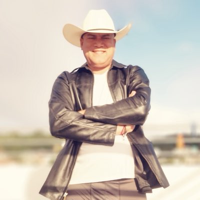 DavidMarmolejo3's tweet photo. #NuevaFotoDePerfil https://t.co/cyYoM5CeYt