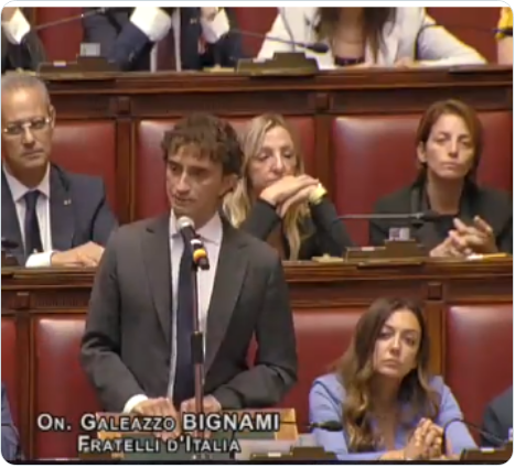 UGirovago77000's tweet photo. Entrate in cabina elettorale con questa immagine
e votate per farli scomparire nel 2027 se non volete 
che questi ci ridano in faccia per altri 5 anni.
Lasciamo da parte tutto,mandiamoli a casa.
Sono arroganti
Bugiardi
Corrotti https://t.co/zeC2XURkSi