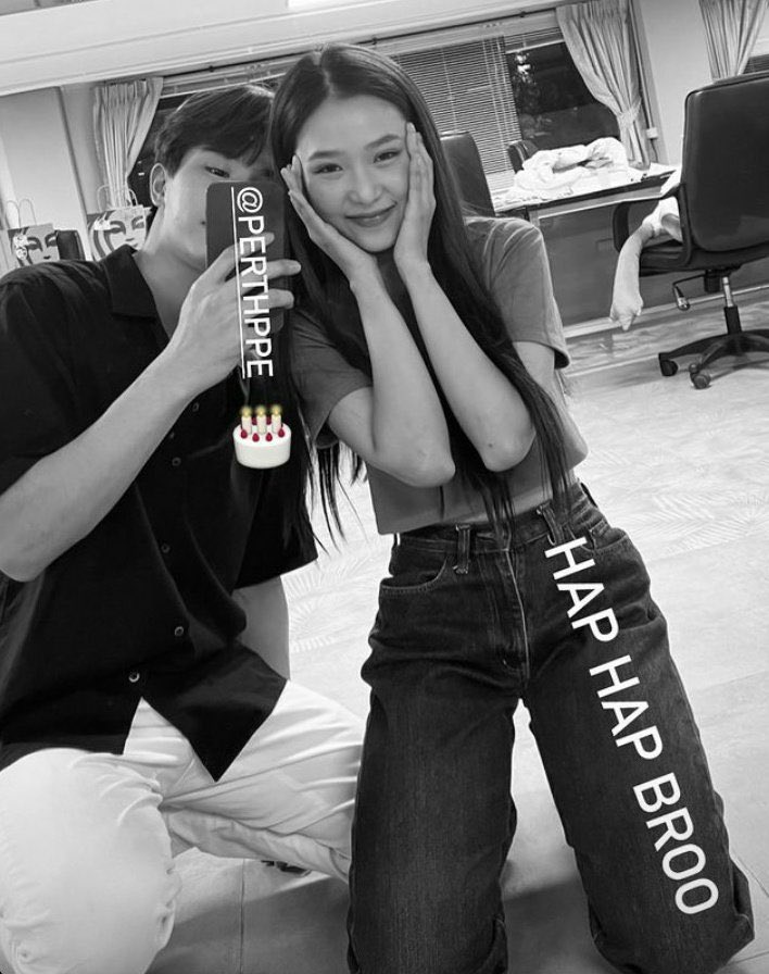 htwmxk's tweet photo. @52hzcblue 之前Film也在Ins快拍里给Perth过过生日，还叫他bro（兄弟）。感觉他俩单纯就是兴趣爱好特别合得来的朋友而已。 https://t.co/uxjYxZkg8g
