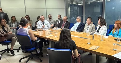 orlandoguerreir's tweet photo. Ministério da Saúde inicia implantação de nuvem soberana para proteger dados do SUS
Parceria com o Serpro prevê armazenamento e processamento de informações de saúde em território nacional, sob jurisdição exclusiva das leis brasileiras. https://t.co/L6Rp6YL55r