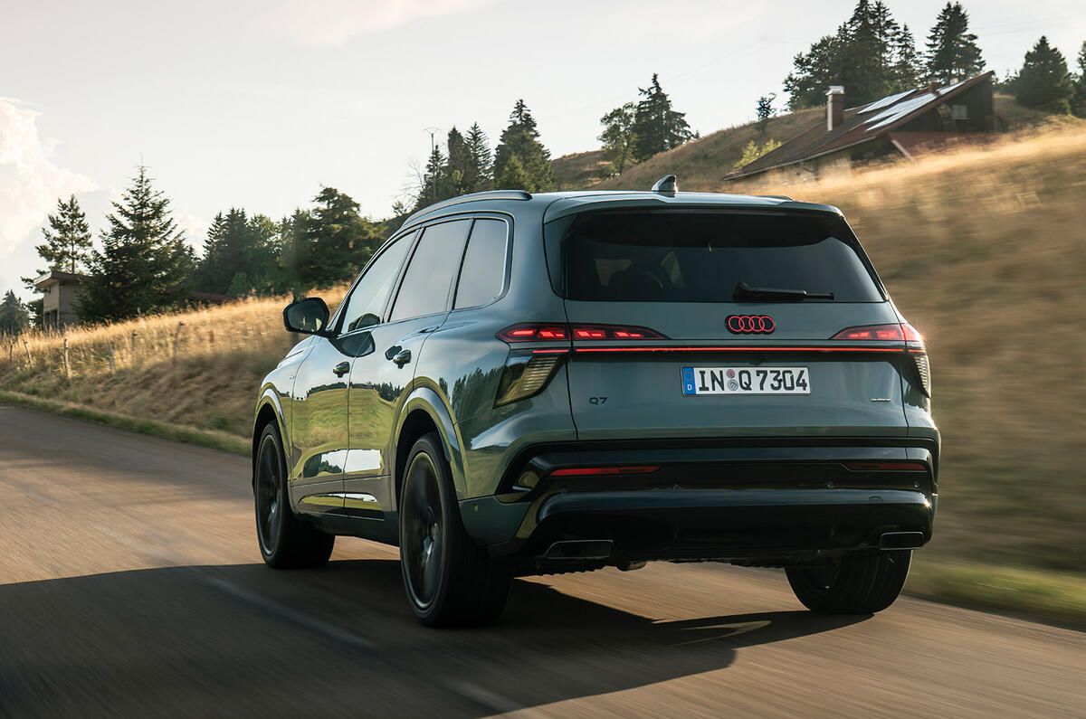 autocar's tweet photo. A diesel diamond? We've driven the new Audi Q7, and it's ruthlessly practical https://t.co/nnnNxwLJep https://t.co/nHqXgPHvSc