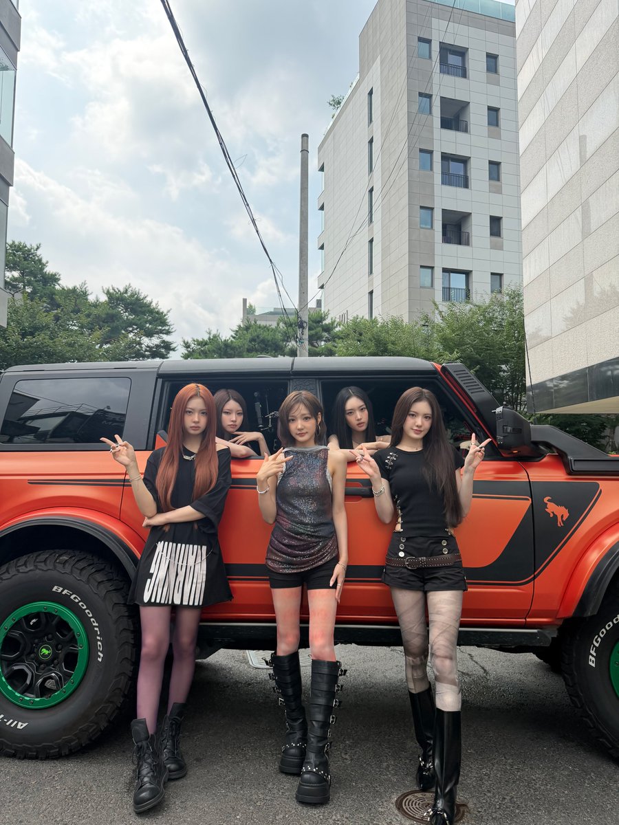 We_KiiiKiii's tweet photo. [📸]
260812 #DIVEStudios #MICDRIVE

#KiiiKiii #키키
#PopOffPopOff #WhyKiiiKiii 
#KiiiKiii_PopOffPopOff #KiiiKiii_WhyKiiiKiii https://t.co/JTvuttOMts