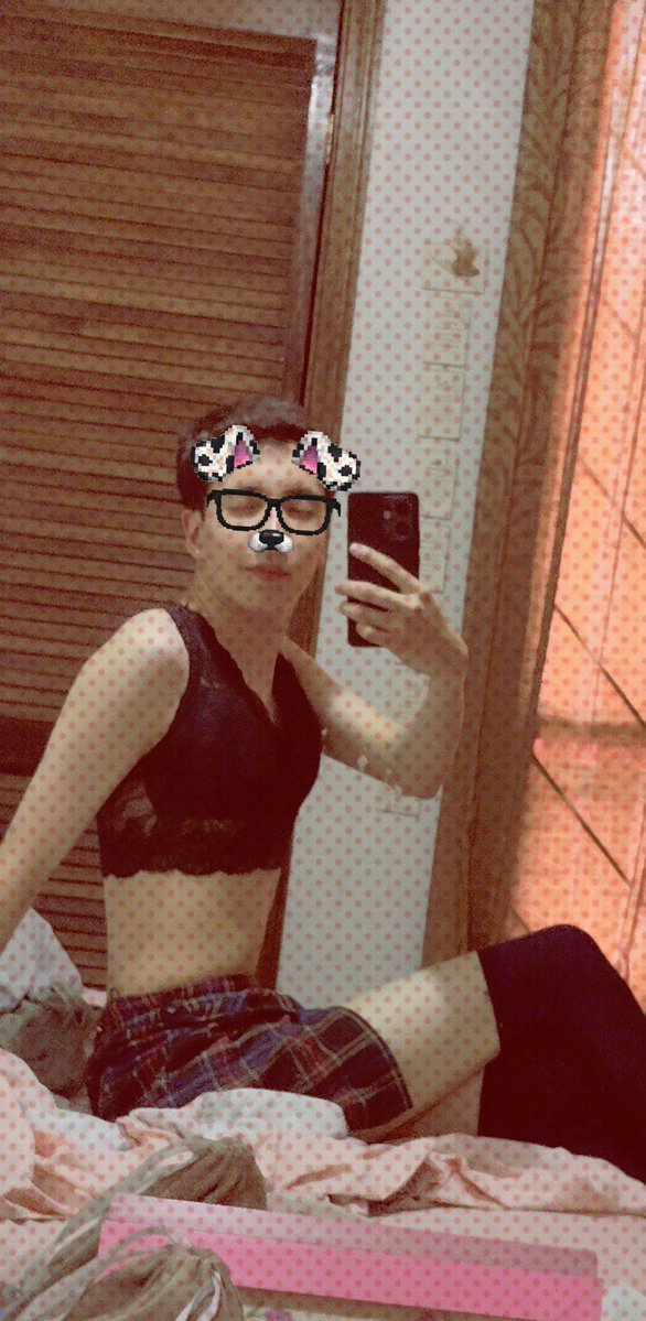 rastamabfem's tweet photo. Si quieres platicar conmigo y mas gente puedes entrar a mi server de dicord en la bio ;3
If you want to chat with me and other people, you can join my Discord server (link in bio) ;3
#femboyespaño #twink #femboy #muslos #skirt #falda #nsfwtwtًً https://t.co/07CHYGNgFw